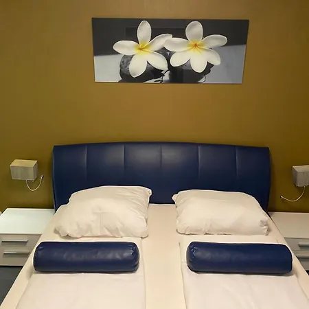 Familienhaus Mit Garten, Terrasse & Grill Hébergement de vacances Greifswald