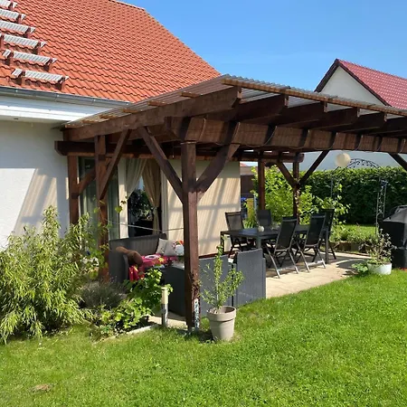 Familienhaus Mit Garten, Terrasse & Grill *
