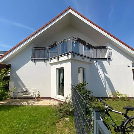 Hébergement de vacances Familienhaus Mit Garten, Terrasse & Grill Greifswald