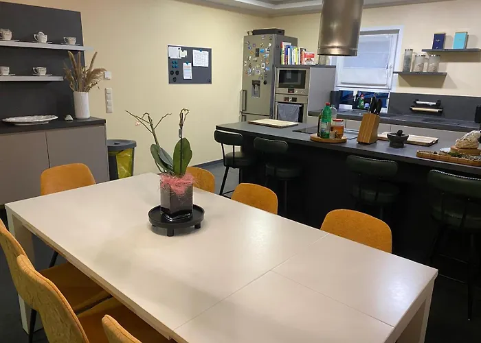 Familienhaus Mit Garten, Terrasse & Grill Грайфсвальд