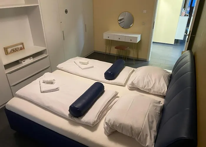 Familienhaus Mit Garten, Terrasse & Grill