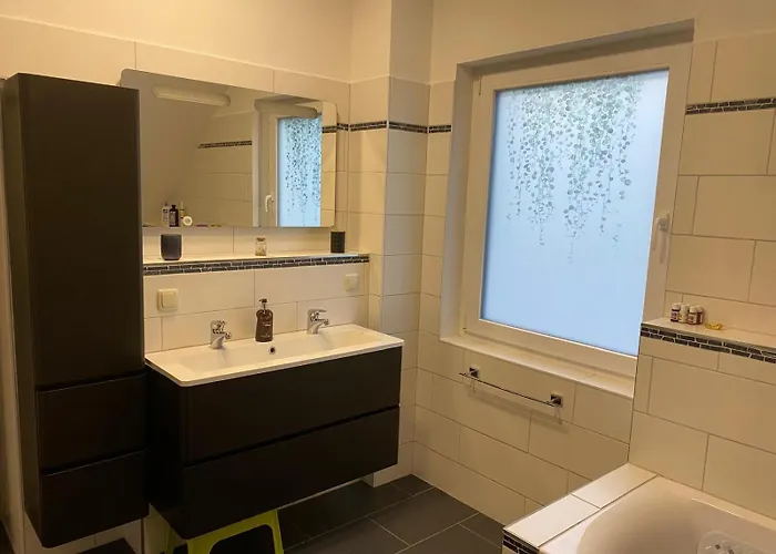 Familienhaus Mit Garten, Terrasse & Grill * Грайфсвальд